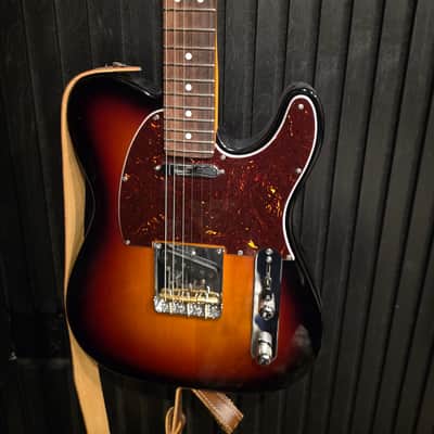 Fender American Professional II Telecaster with Rosewood Fretboard 2020 - Present 3-Color Sunburst image 1