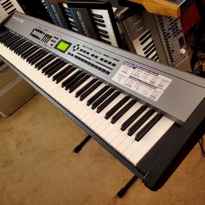 CERTIFIED!!! ROLAND RD700 STAGE PIANO FULLY INSPECTED SERVICED AND IN AMAZING CONDITION! image 3