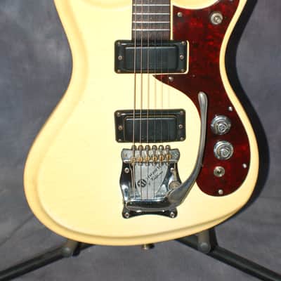 Video Demo 1966 Original Mosrite Ventures II White Pro Setup Original Hard Shell Case Strap image 2
