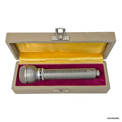 AKG D 19 C Cardioid Dynamic Microphone | Reverb