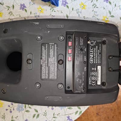 Genelec 8040A 6.5" Powered Nearfield Studio Monitor (Single) 2005 - 2013 - Gray image 4