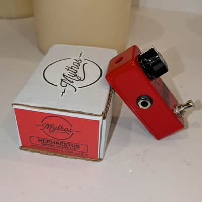 Mythos Pedals Hephaestus Sub Octave Fuzz 2022 - Red image 5