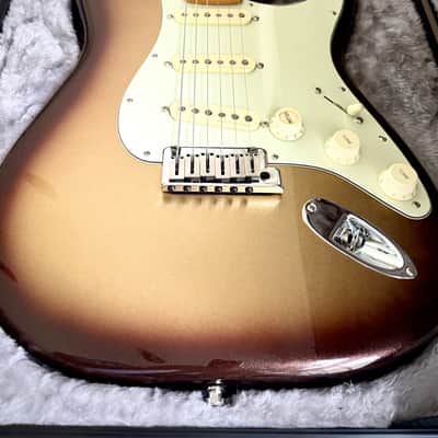 Fender American Ultra Stratocaster with Maple Fretboard 2024 - Mocha Burst image 6