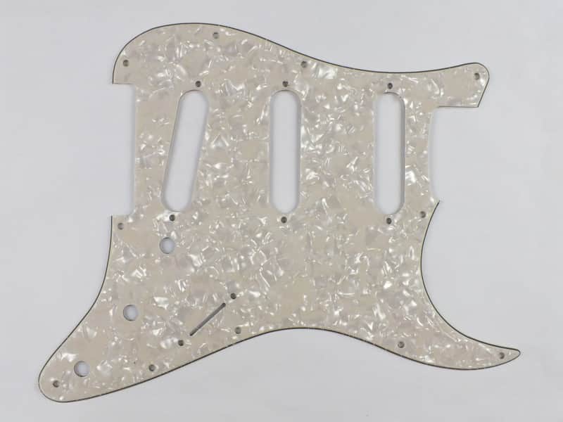 2022 Guitars Electric Ltd Stratocaster Aged (Cream) Pearl