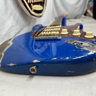 Fender USA Custom Shop '62 1962 Stratocaster Heavy Relic Guitar with COA + Case 2022 - Sapphire Blue Transparent / Rosewood fingerboard image 20