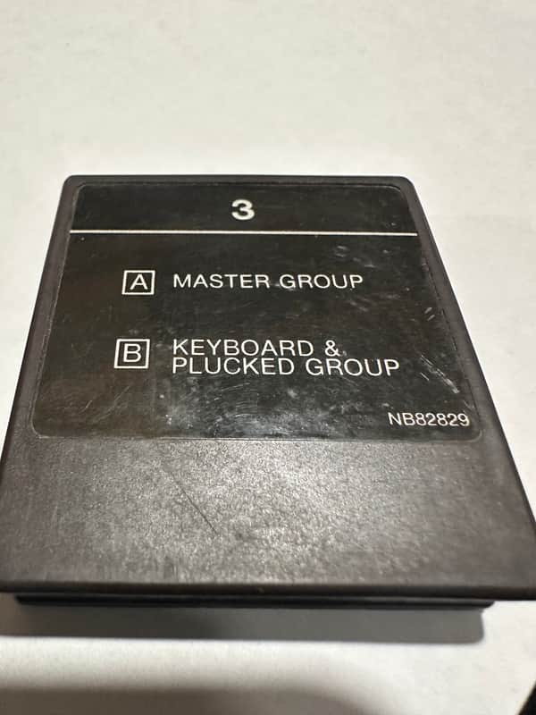 Yamaha Dx-7 voice rom cartridge 3 master group and keyboard pluck group 1990  - Brown image 1
