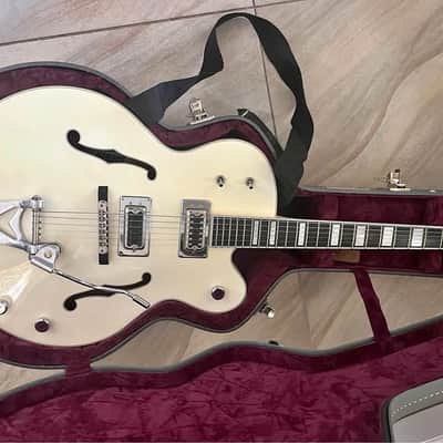 Gretsch G7593T Billy Duffy White Falcon - White image 2