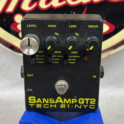 Tech 21 SansAmp GT2 gt 2 v2 Guitar Tube Amp / Cab Emulator / Preamp / Overdrive / Boost Pedal - 1 replaced knob image 2