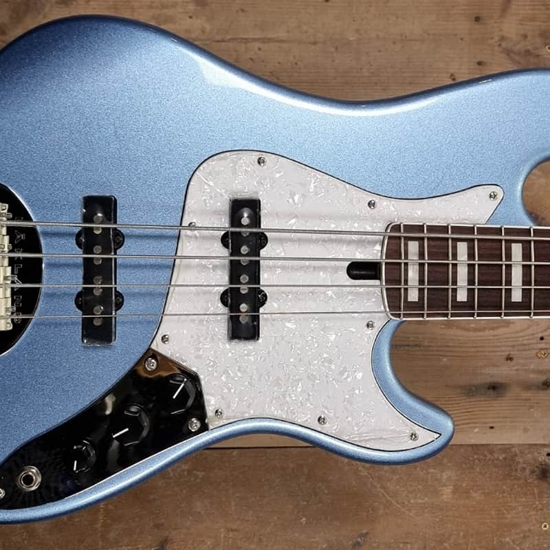 2022 Lakland Skyline Darryl Jones Lake Placid Blue