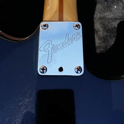 Vintage 1988 Fender Stratocaster & Case image 10