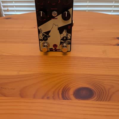 Walrus Audio Monument Harmonic Tap Tremolo V2 Limited Edition - Obsidian Series 2022 - Obsidian image 3