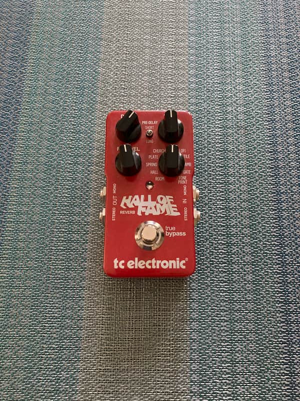 TC Electronic Hall of Fame Reverb 2011 - 2017 - Red image 1