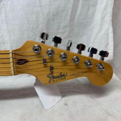 Fender USA Dan Smith era Stratocaster Guitar with Case 1983 - Black / Maple neck image 7
