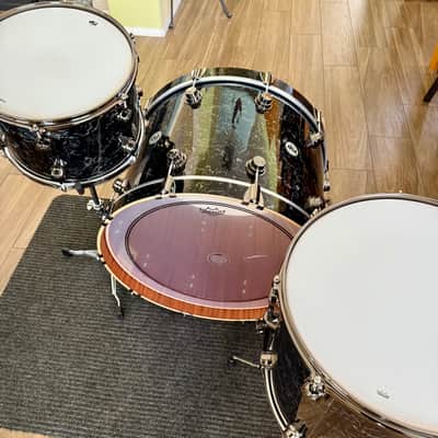 DW Collector's Series Maple Mahogany Drum Set Black Velvet 13 16 24 image 3