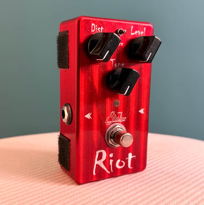 Suhr Riot