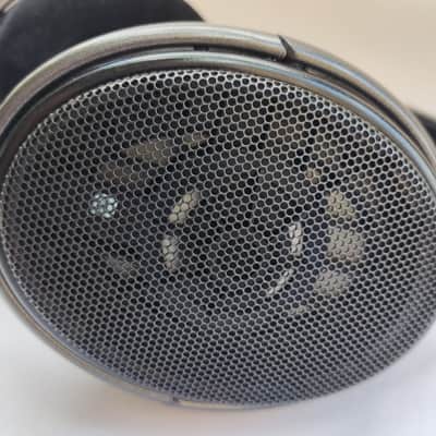 Sennheiser HD 650 High-Definition Open-Back Reference Headphones image 14