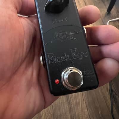 EarthQuaker Devices Black Eye Boost Mini Limited Edition - Blacked Out 2025 - Blacked Out image 1