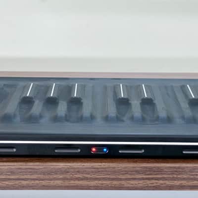 ROLI Seaboard Block 24-Key Expressive MIDI Keyboard Controller 2010s - Black image 2