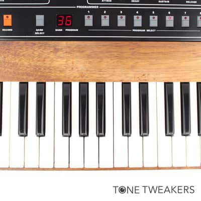 Sequential Circuits Prophet-5 REV 1 !! MIDI - Fully Refurbished Sparing No Expense - The Best You'll Find Anywhere! -  VINTAGE SYNTH DEALER image 4