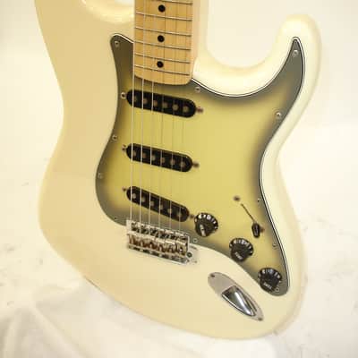 Fender ST-72 Stratocaster Reissue Electric Guitar CIJ 2006-2008 - Olympic White image 4