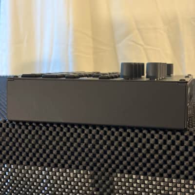 Elektron Syntakt 12 Voice Drum Computer & Synthesizer - Black image 7