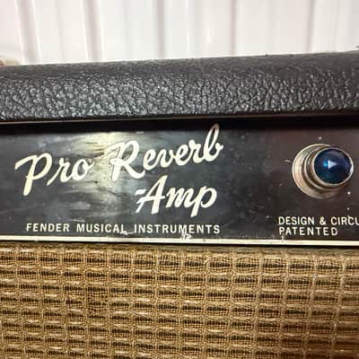 Fender Pro Reverb 2-Channel 40-Watt 2x12" Guitar Combo 1965 - 1967 - Black Panel image 4