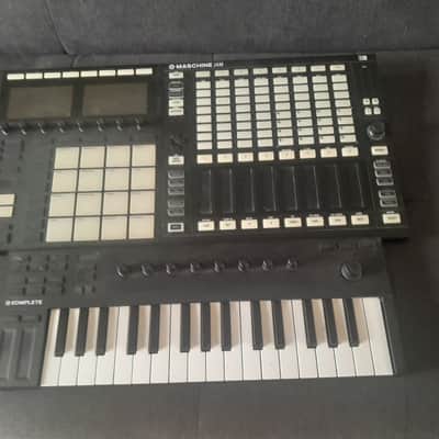 Immagine Native Instruments Maschine MKIII, Jam, KOMPLETE KONTROL M32 2023 - 9