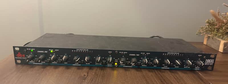 dbx 166XL Stereo Compressor / Limiter / Gate 2000s - Black image 1