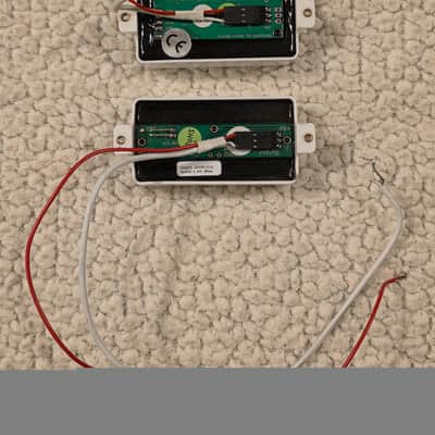 Heavy Metal Blackouts AHB-1N Seymour Duncan Active Pickups 25k Pots Harness White RARE Blackout image 9