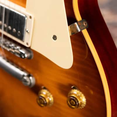 Gibson Custom Shop 1959 Les Paul Standard Murphy Lab Ultra Light Aged Electric Guitar - "AAA" Top Super-Light Mahogany - Sunburst with Hardshell Case - Demo image 12