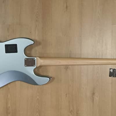 Marcus Miller V7 Alder-4 LPB image 5