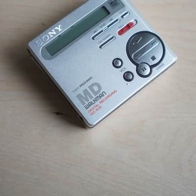 Sony Minidisc MZ-R70 2000 - Gray image 1