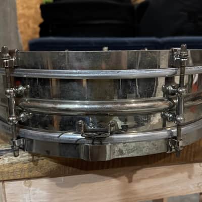 Ludwig Universal 4x14 Nickel over Brass Snare Drum image 3