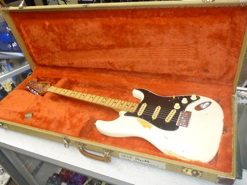 Fender Stratocaster : Re-Fretted w/Case 1975-1976 - Re-Finished in White image 1