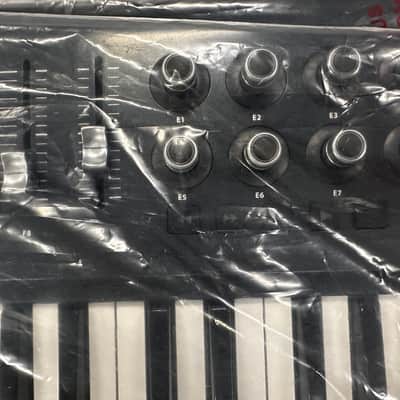 Behringer MOTÖR 41 41-Key USB MIDI Controller Keyboard 2010s - Standard image 4