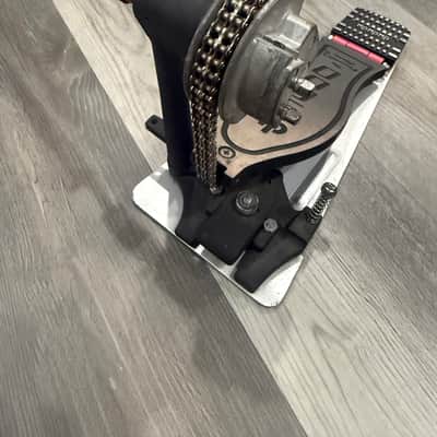 Used DW 9000 Series Double Bass Drum Pedal (with hard case) image 8