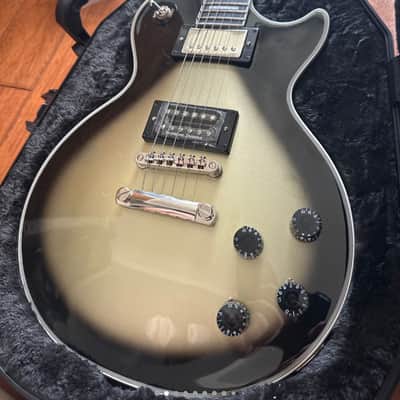 Epiphone Adam Jones Signature Art Series Les Paul Custom 2022 (US customers, tariff fees are included in the shipping cost) - Mark Ryden’s “The Veil of Bees" / Silverburst image 3
