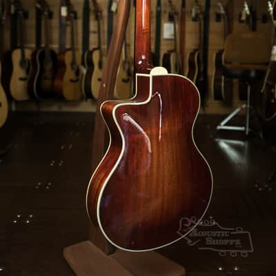 Eastman Vignola Signature Model FV680CE-SB image 6