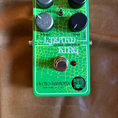 Electro-Harmonix Lizard King Bass Octave Fuzz 2024 - Present - Green image 1