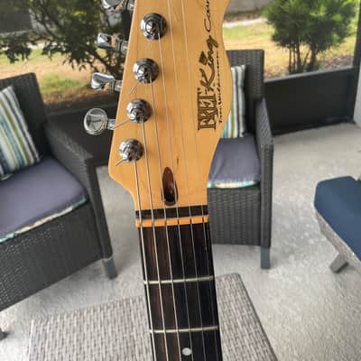 Fret-King Country Squire Semitone De Luxe Honeyburst Telecaster thinline type electric guitar image 4