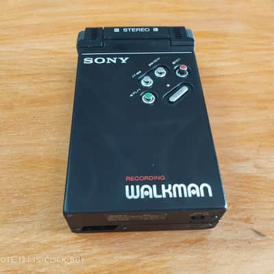 Sony WM R2 1982 - Sony Walkman Cassette player WM R2 black working image 5