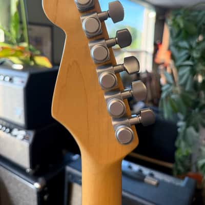 Fender Strat Plus with Rosewood Fretboard 1987 - 1998 - Black image 9