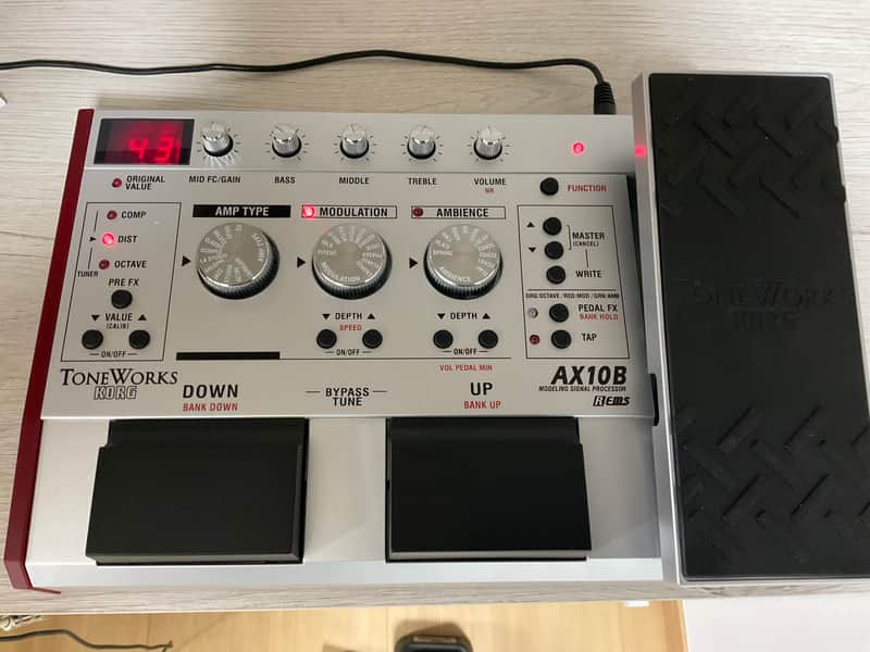 KORG ToneWorks AX10B Bass Modeling Signal Processor 2000s Silver image 1