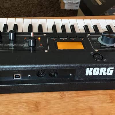 Korg microKORG XL+ 37-key analog-modeling synthesizer vocoder synth Excellent Condition + New Gooseneck Microphone image 5