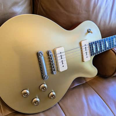 Eastman SB56/N-GD 2021 - Present - Goldtop image 2