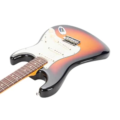2009 Fender Custom Shop Custom Deluxe Stratocaster Electric Guitar, 3-Tone Sunburst, R4XXXX image 2