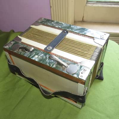 LUDWIG RAJA PICCOLO diatonic travel accordion image 11