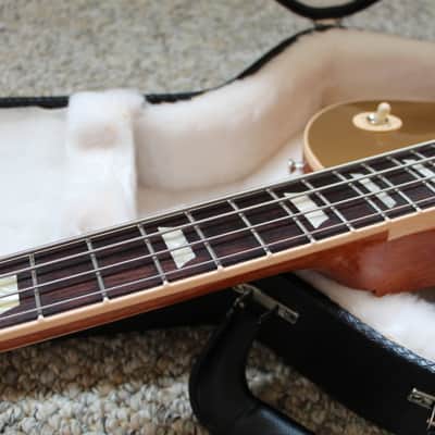 Gibson Left Handed Les Paul Bass 2013 Gold Top Lefty image 3