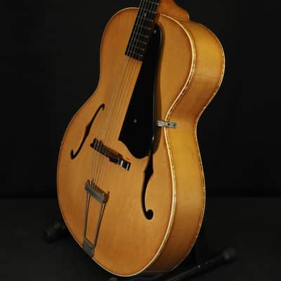 Guild A50-B 1956 - Refin image 3
