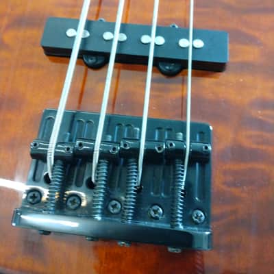 Peavey Millennium BXP Dark Quilted Finish image 9